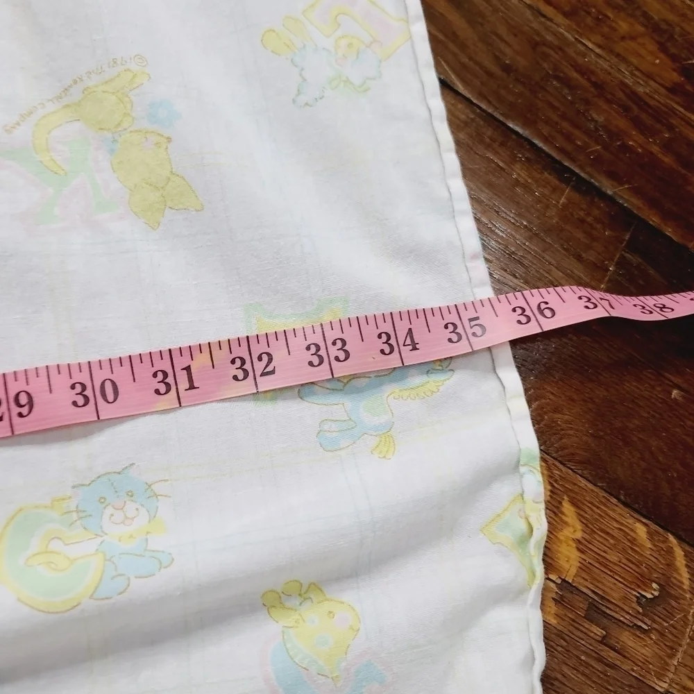 Vintage 80s 1981 The Kendall Company Baby Kangaroo Elephant Lamb Sheet